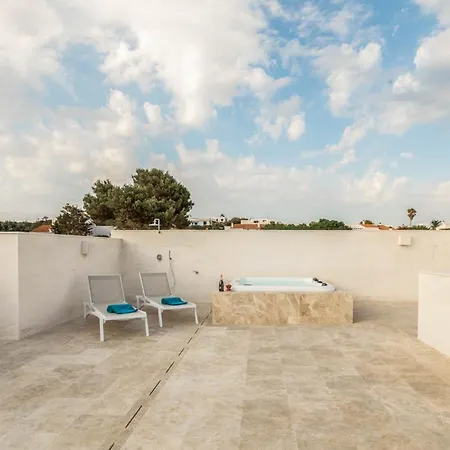 Binibequer Vell Sleeps 8 With Pool Air Con And Wifi